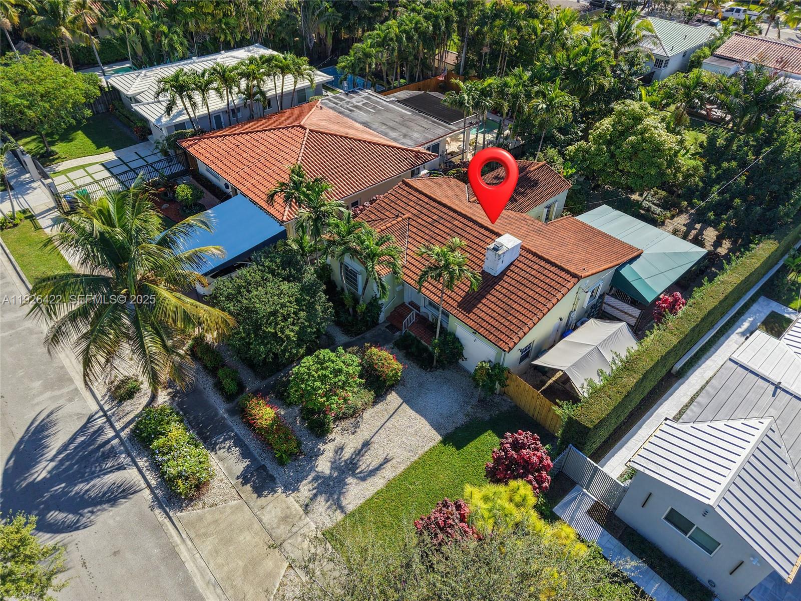 2460 SW 24th St Miami, FL 33145