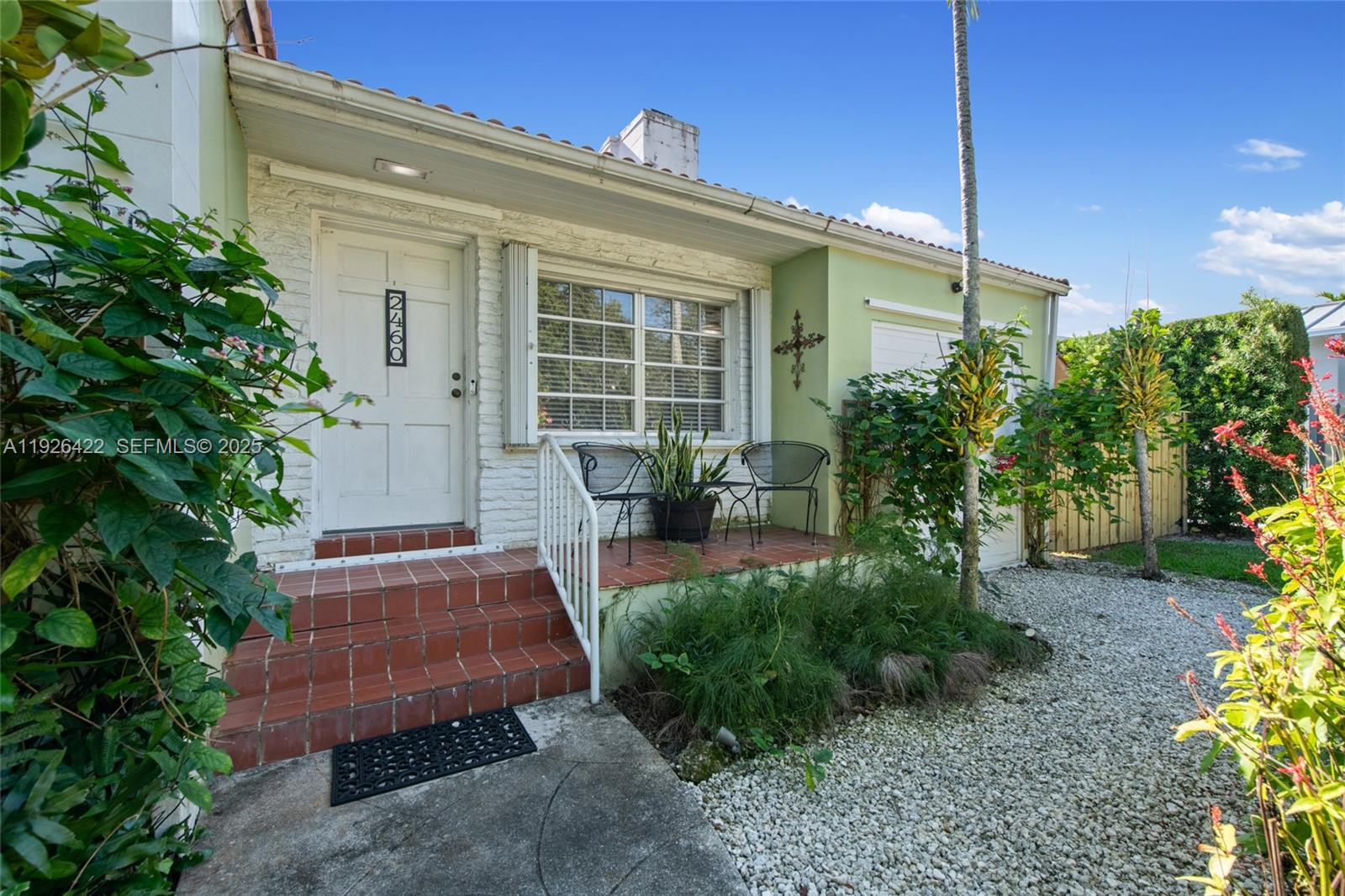 2460 SW 24th St Miami, FL 33145