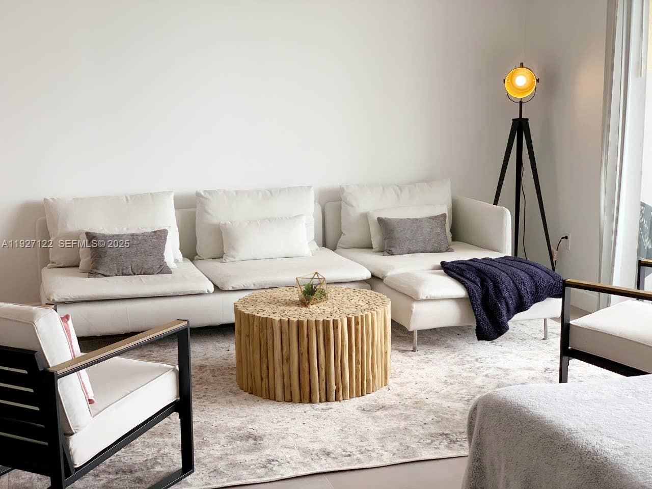 17600 N Bay Rd #N403 Sunny Isles Beach, FL 33160