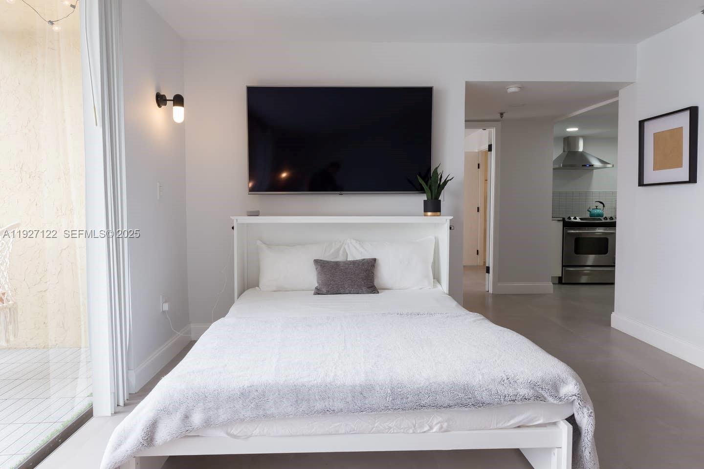 17600 N Bay Rd #N403 Sunny Isles Beach, FL 33160