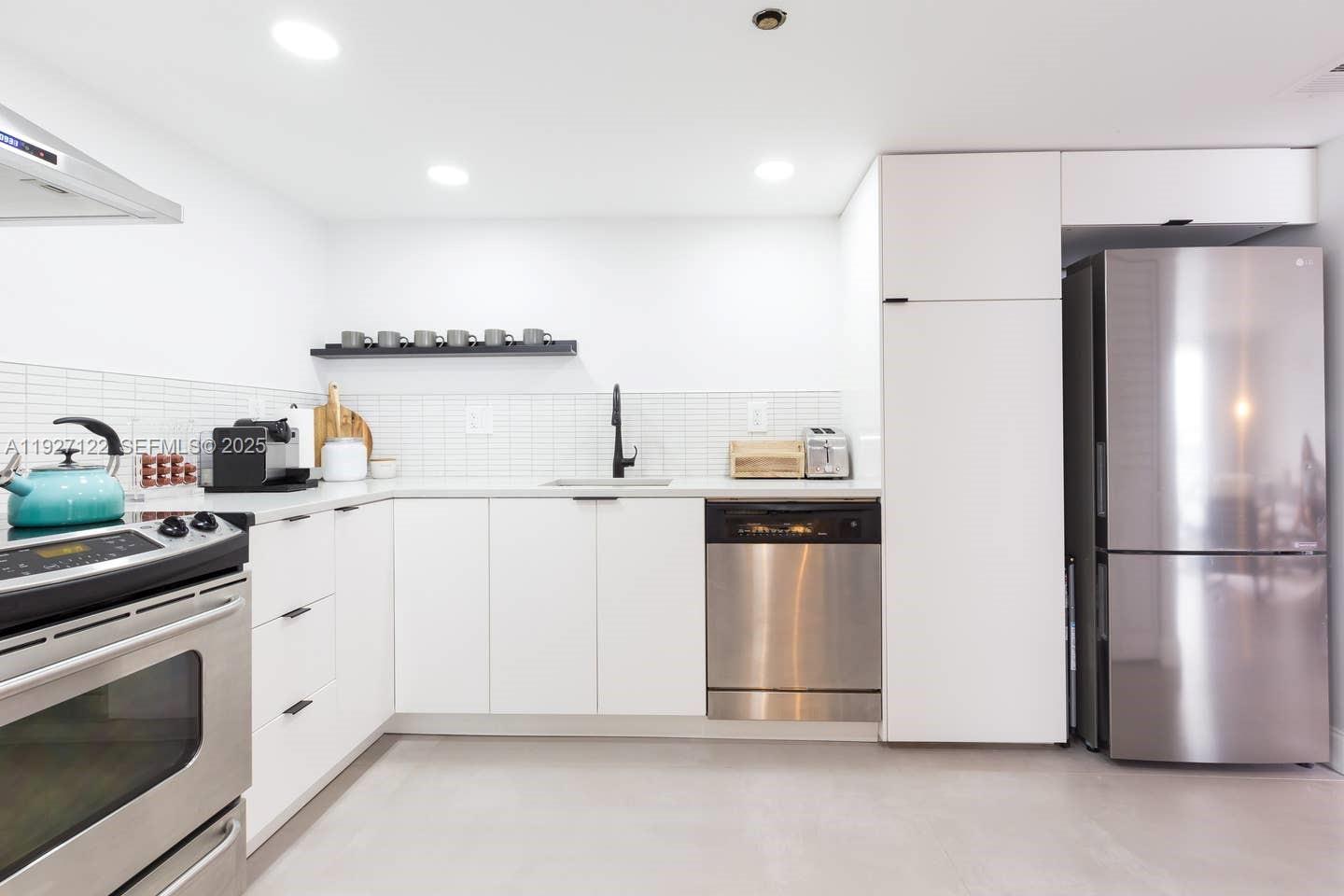 17600 N Bay Rd #N403 Sunny Isles Beach, FL 33160