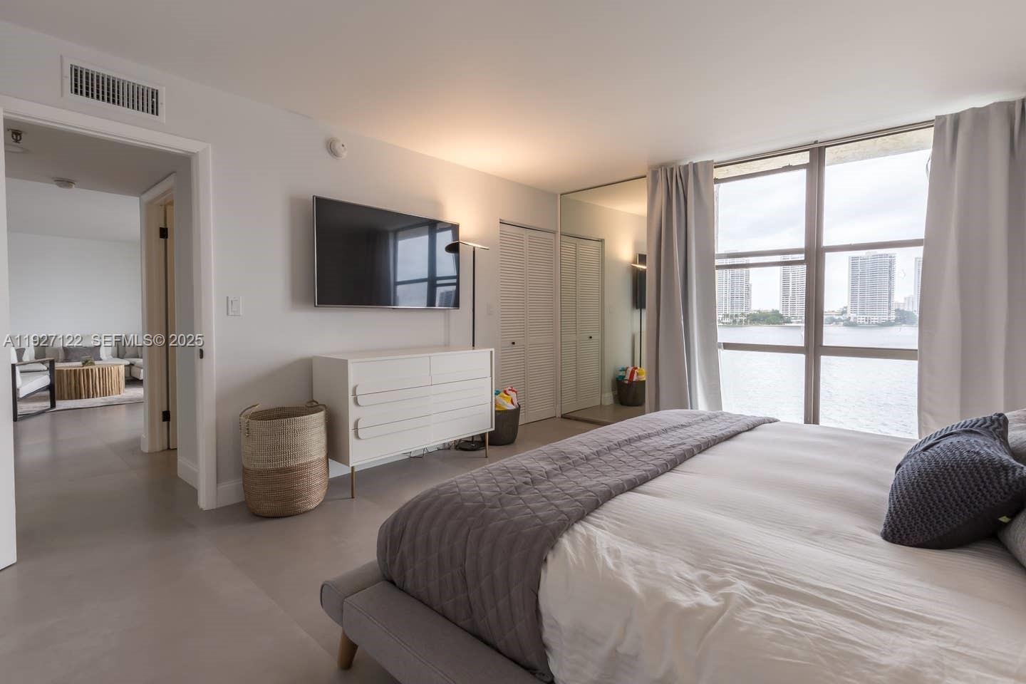 17600 N Bay Rd #N403 Sunny Isles Beach, FL 33160