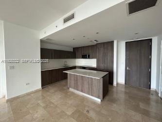 image Reach Brickell City Centre1