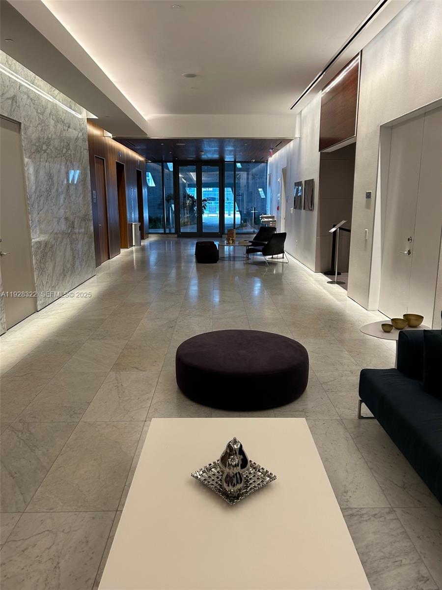 image Reach Brickell City Centre24