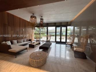 image Reach Brickell City Centre25