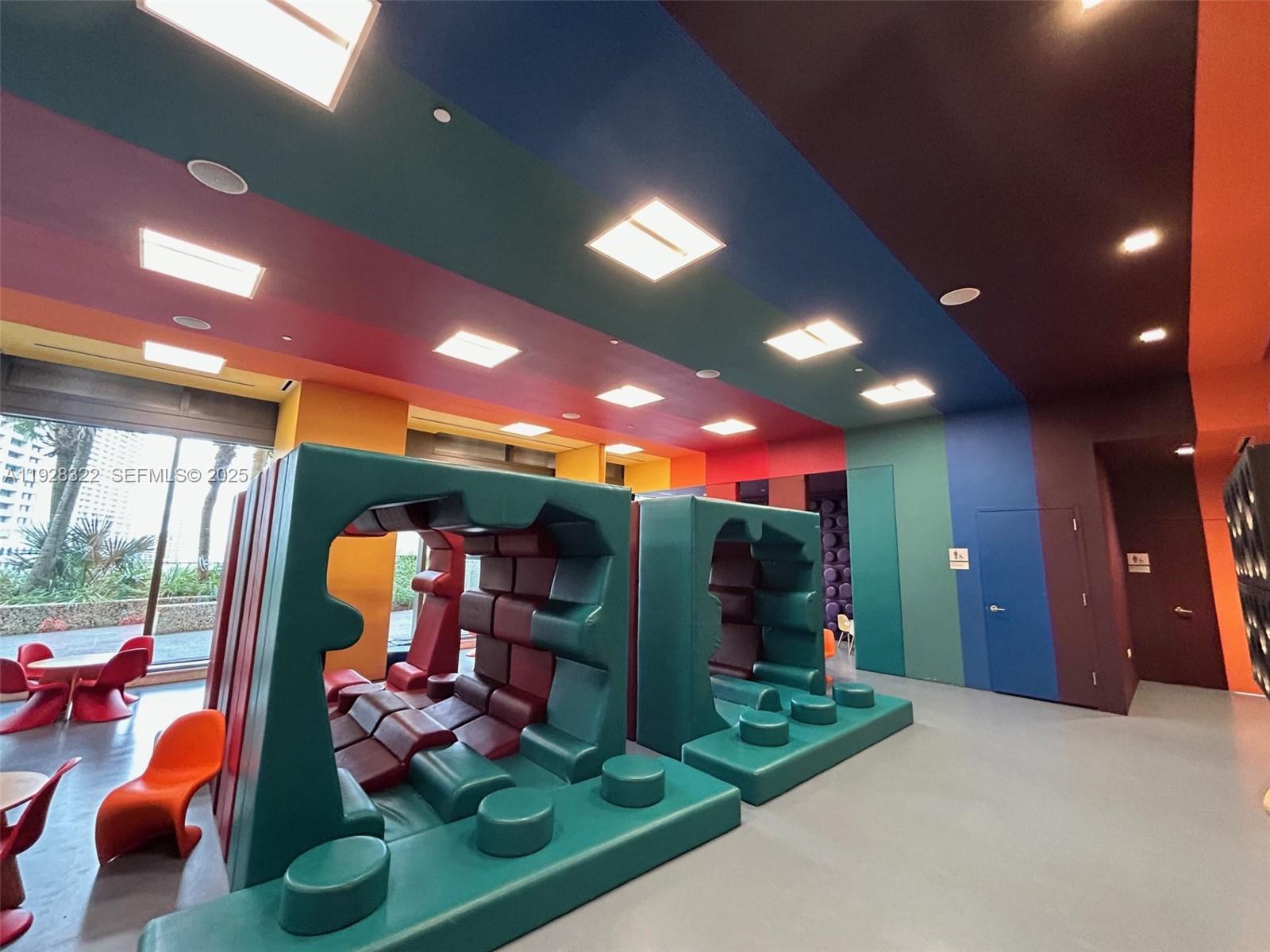 image Reach Brickell City Centre29