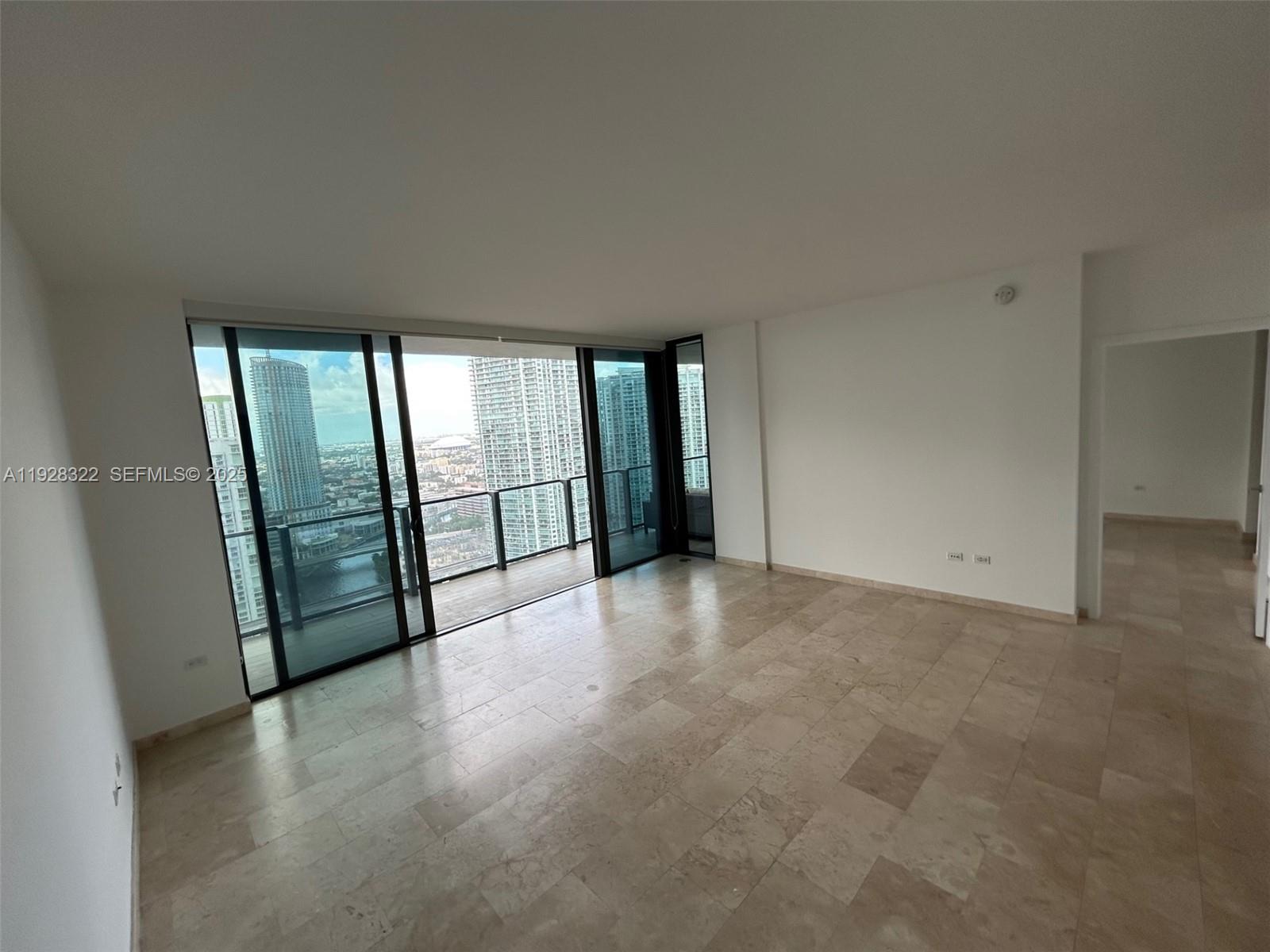 image Reach Brickell City Centre6