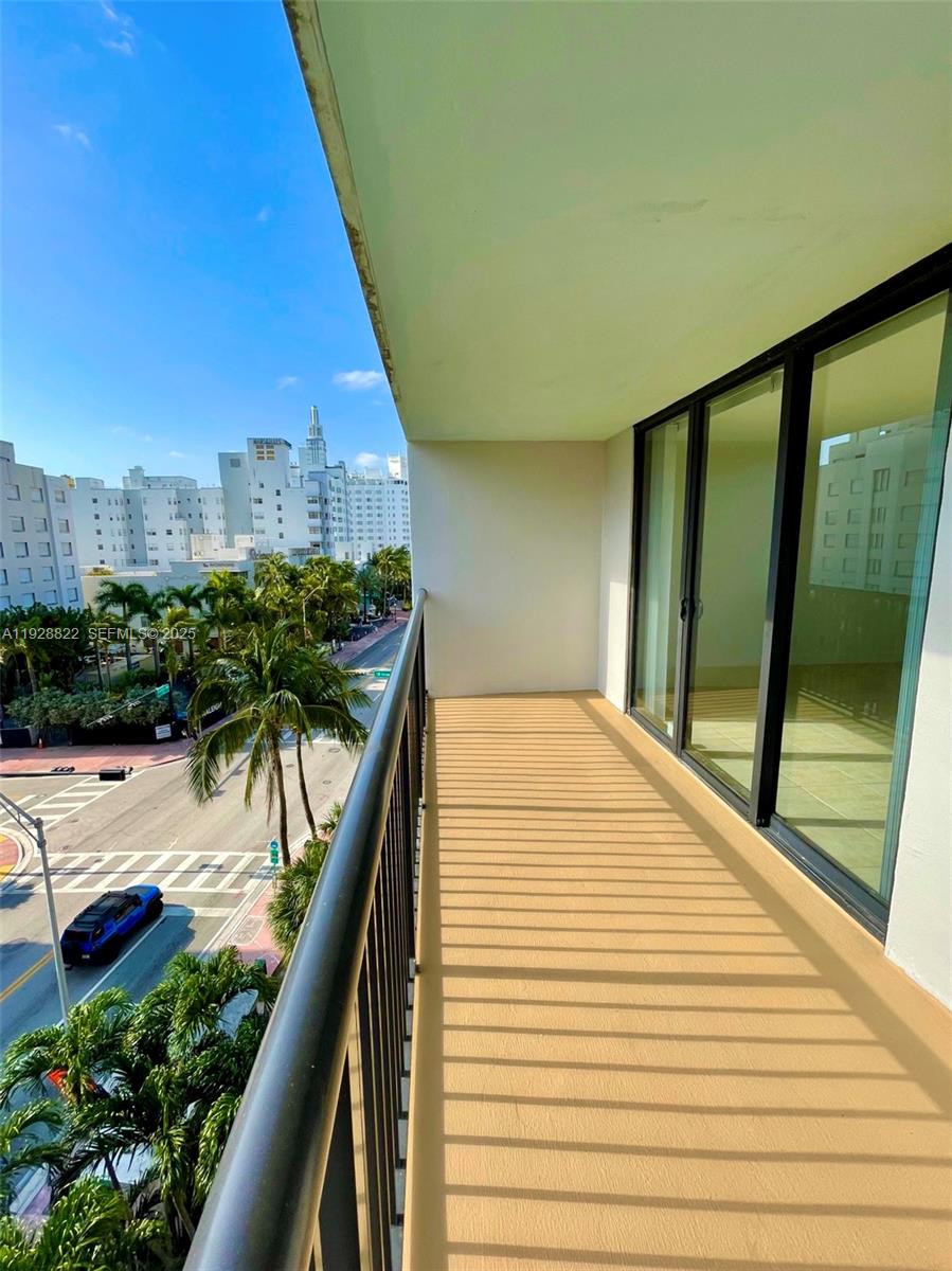 1800 Collins Ave #7C Miami Beach, FL 33139