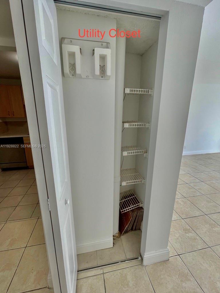 1800 Collins Ave #7C Miami Beach, FL 33139