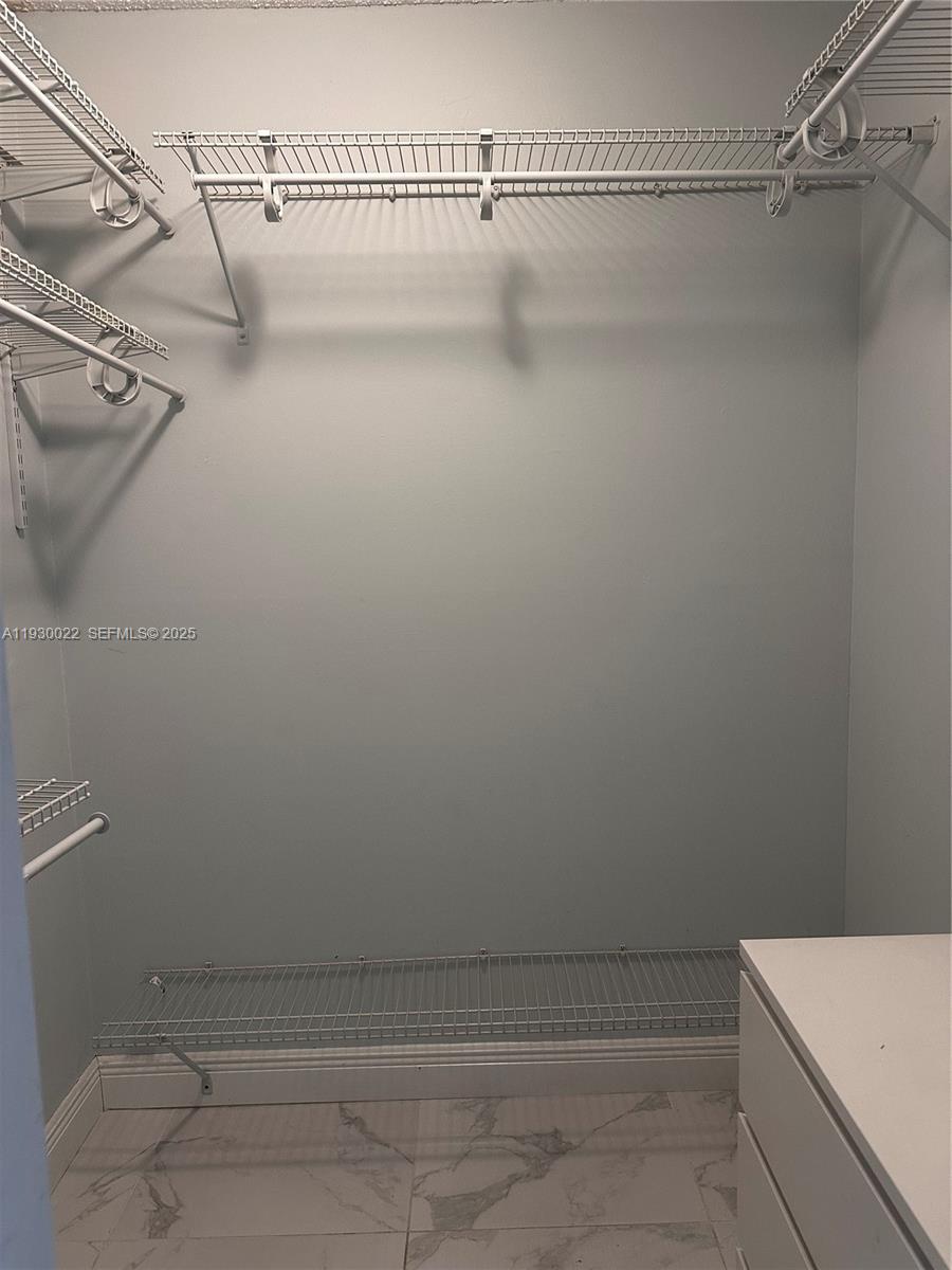 20335 W Country Clb Dr #2601 Aventura, FL 33180