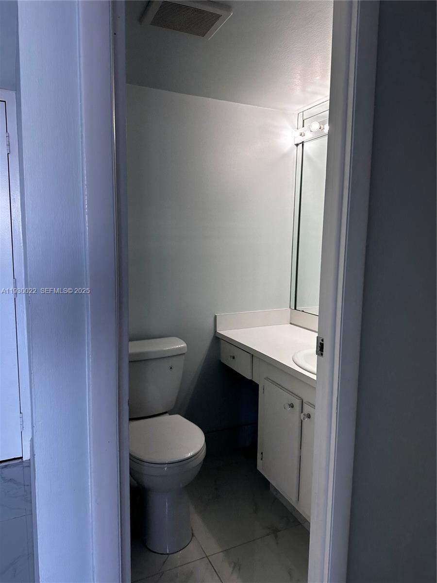 20335 W Country Clb Dr #2601 Aventura, FL 33180