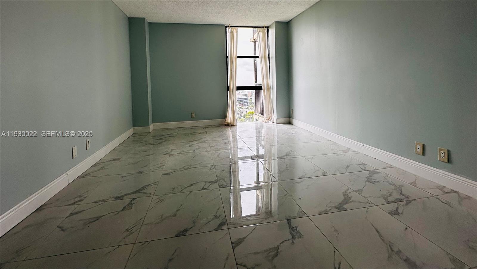 20335 W Country Clb Dr #2601 Aventura, FL 33180