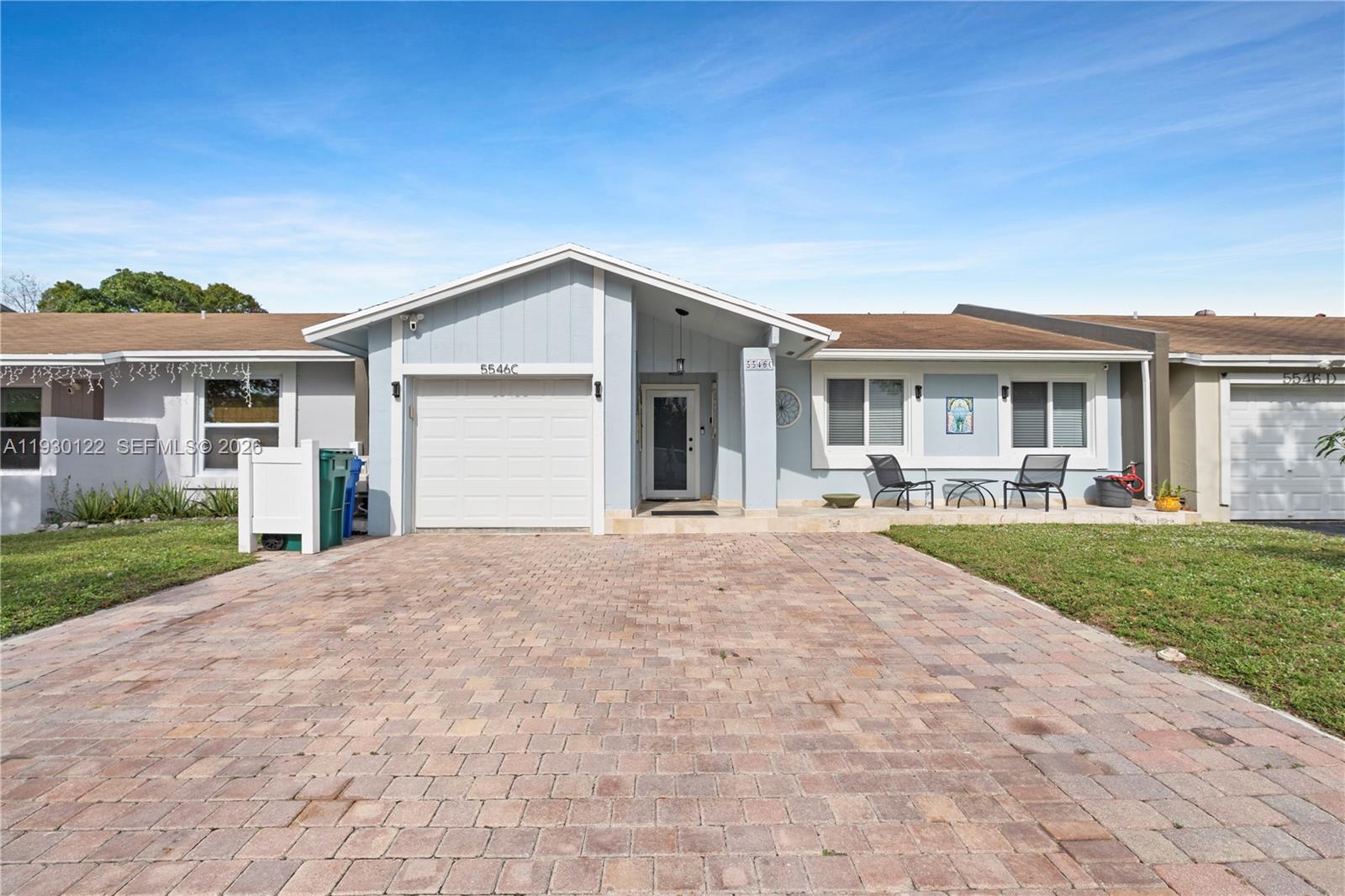 5546 S Lakewood Cir S C Margate, FL 33063