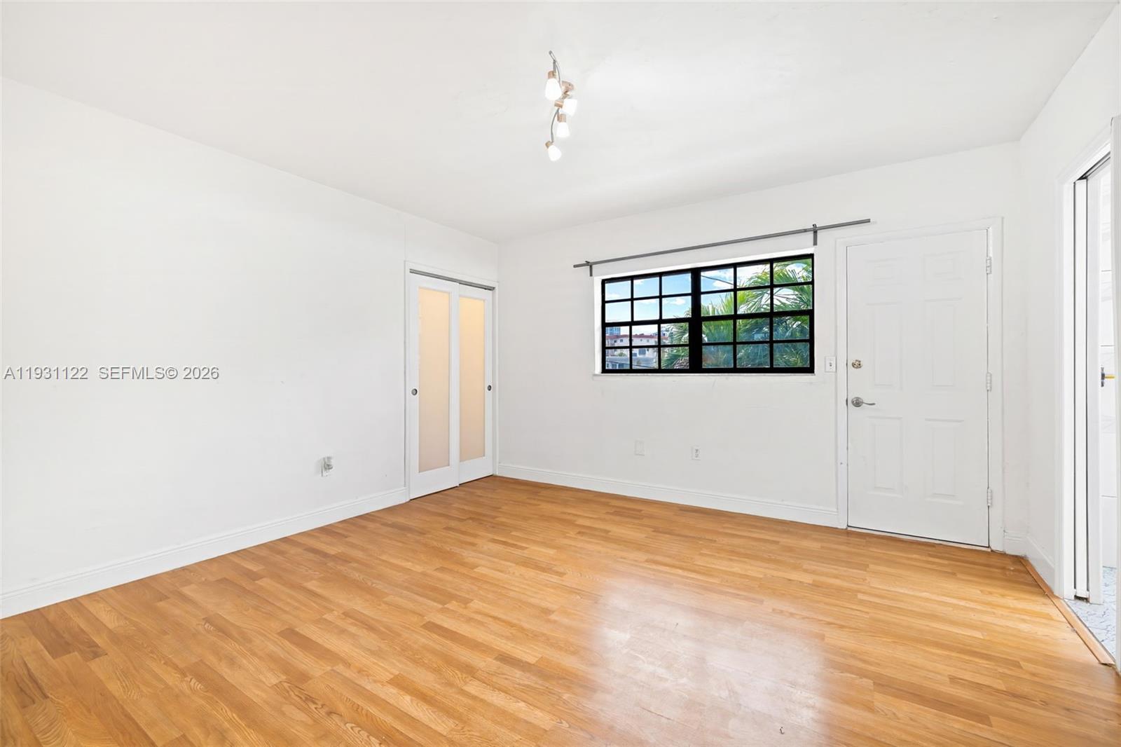 7270 Gary Ave Miami Beach, FL 33141