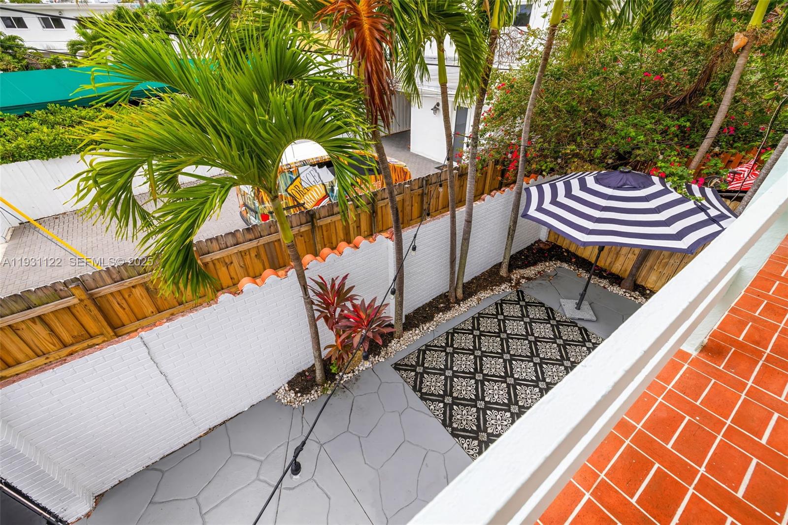 7270 Gary Ave Miami Beach, FL 33141