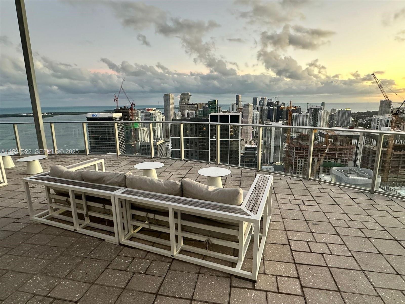 image Paramount Miami Worldcenter48