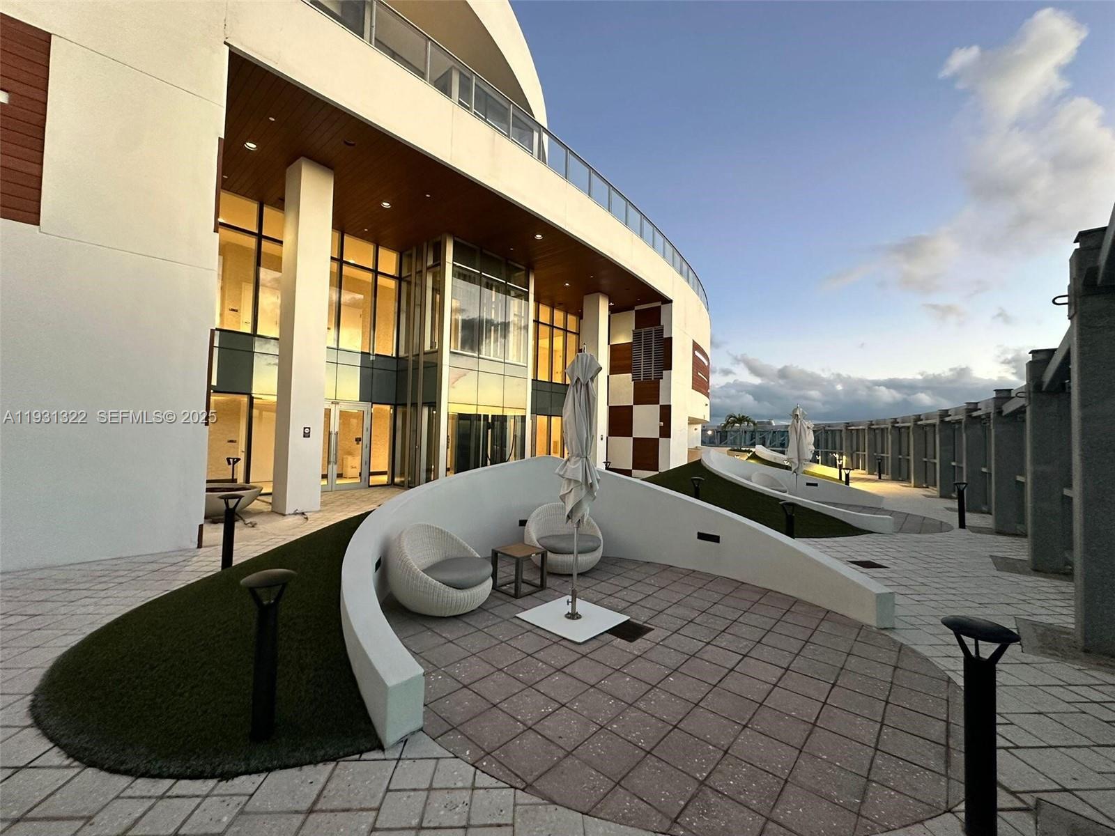 image Paramount Miami Worldcenter49