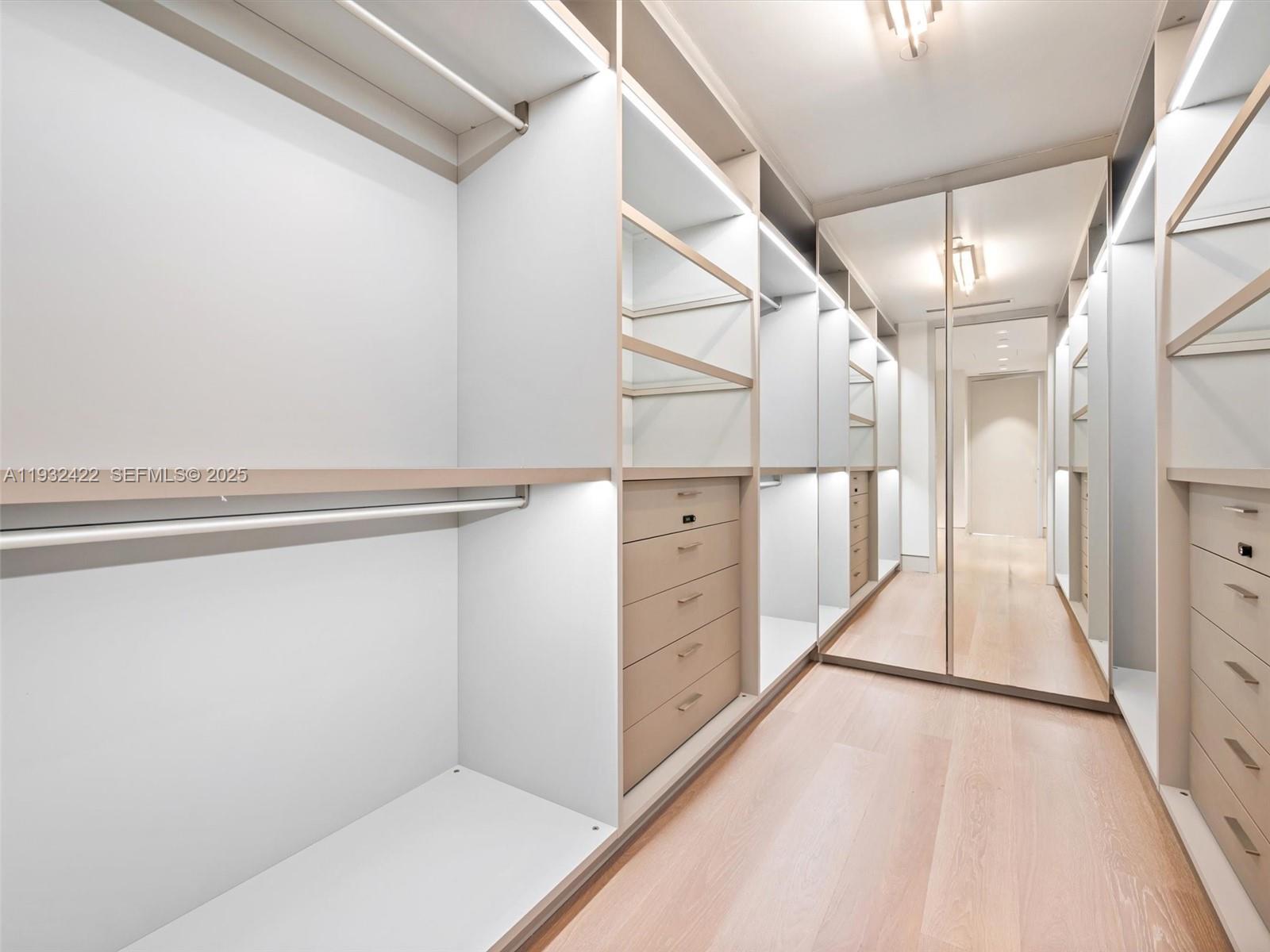 7937 Fisher Is Dr #7937 Miami Beach, FL 33109