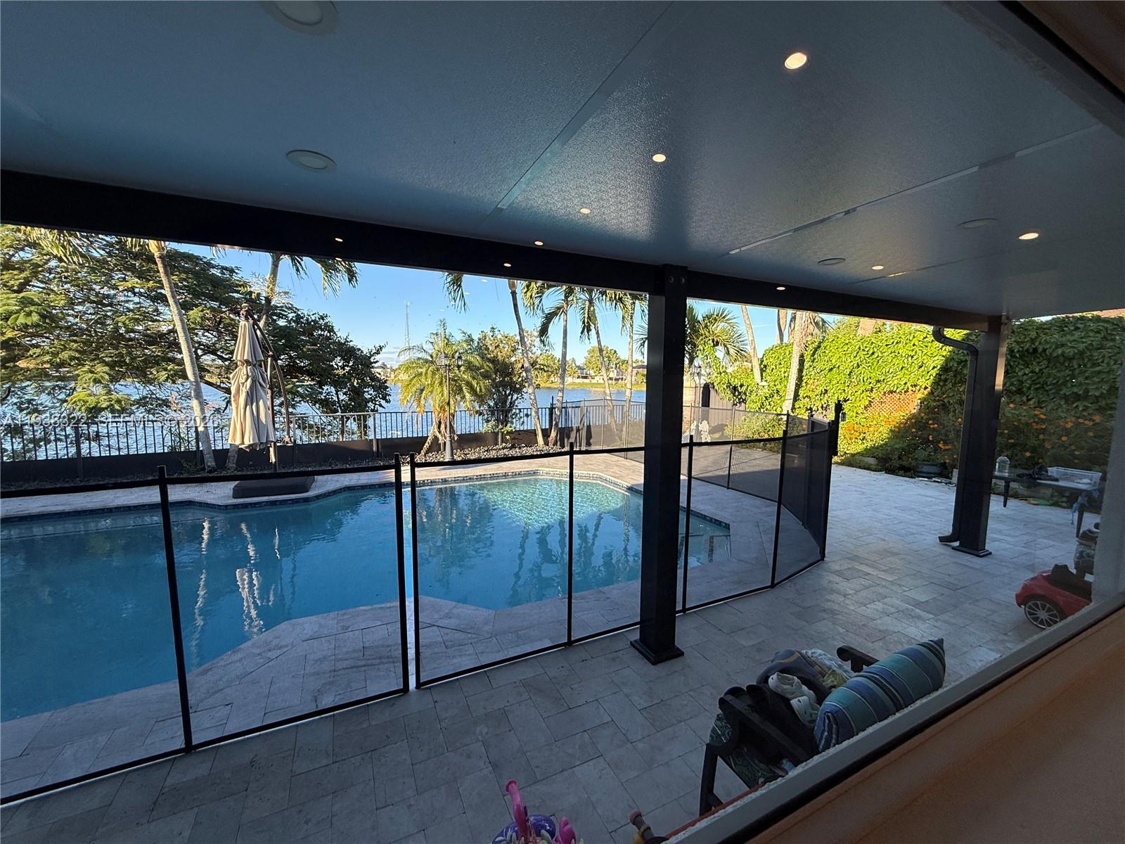 8335 NW 197th Ter Hialeah, FL 33015