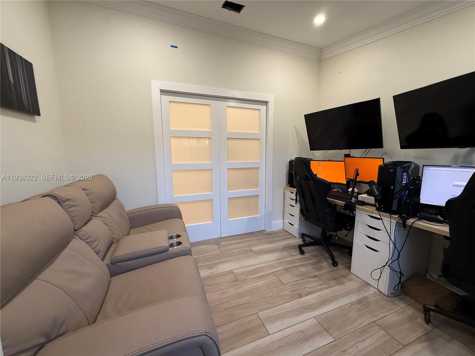 8335 NW 197th Ter Hialeah, FL 33015