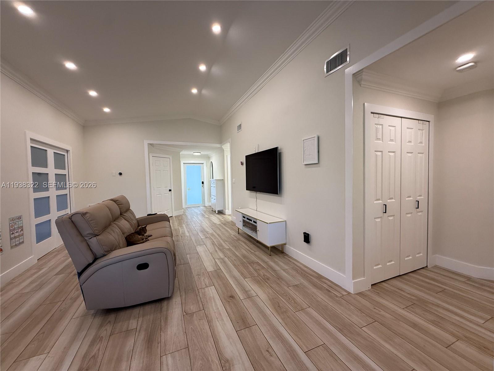 8335 NW 197th Ter Hialeah, FL 33015