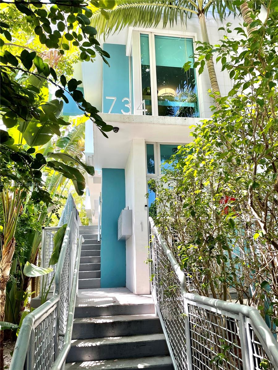 734 Michigan Ave #6 Miami Beach, FL 33139
