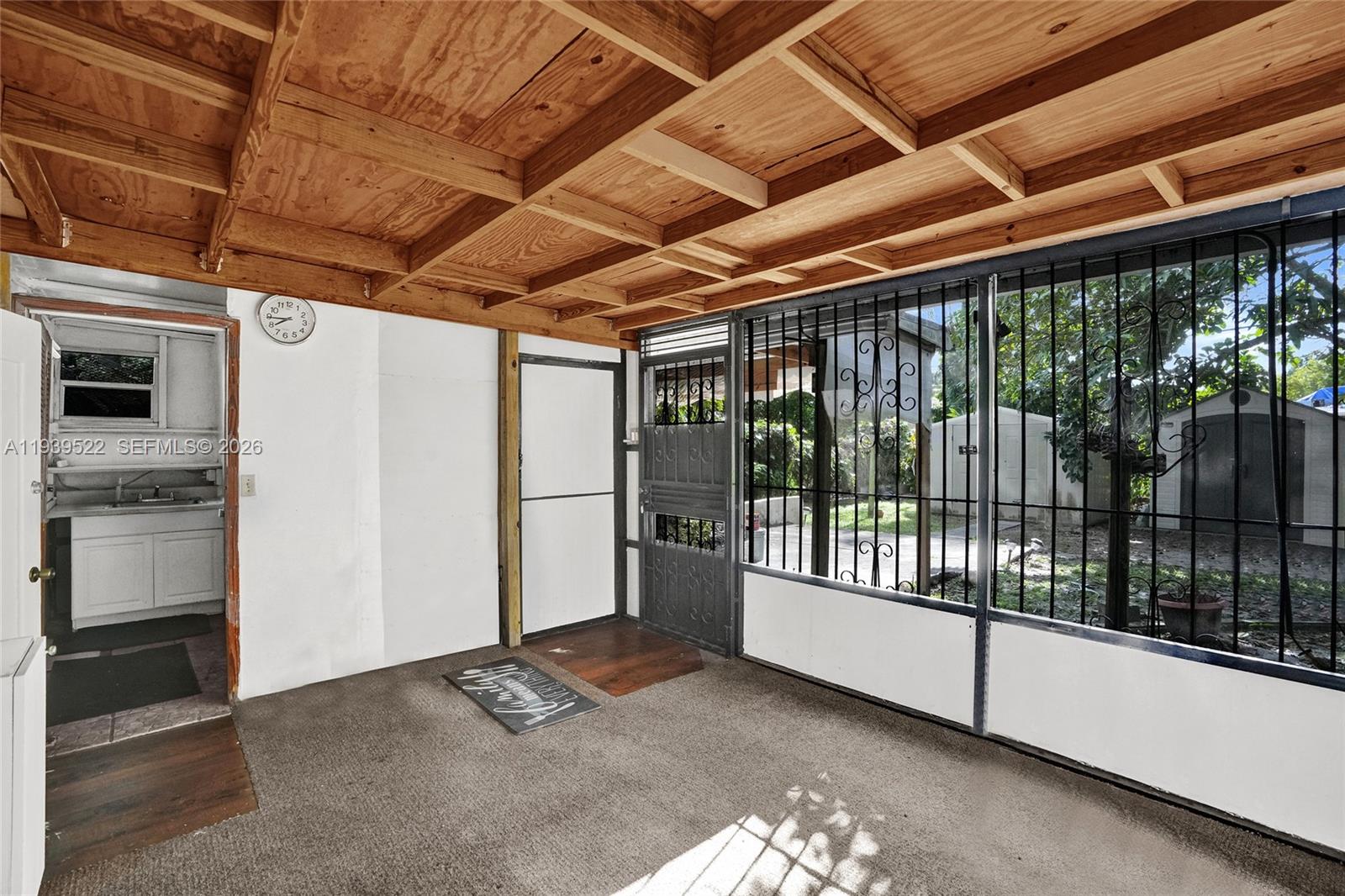 1050 NE 153rd Ter North Miami Beach, FL 33162