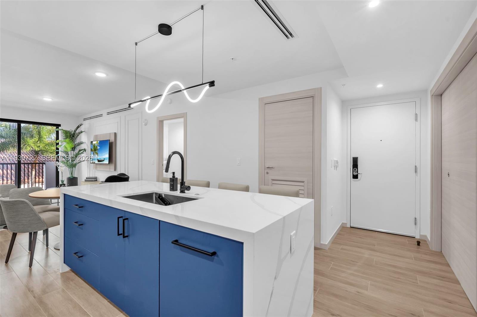 4220 Laguna St #505 Coral Gables, FL 33146