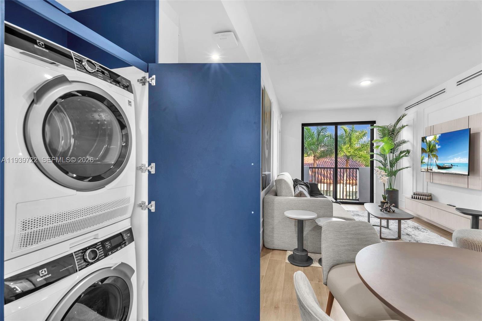 4220 Laguna St #505 Coral Gables, FL 33146