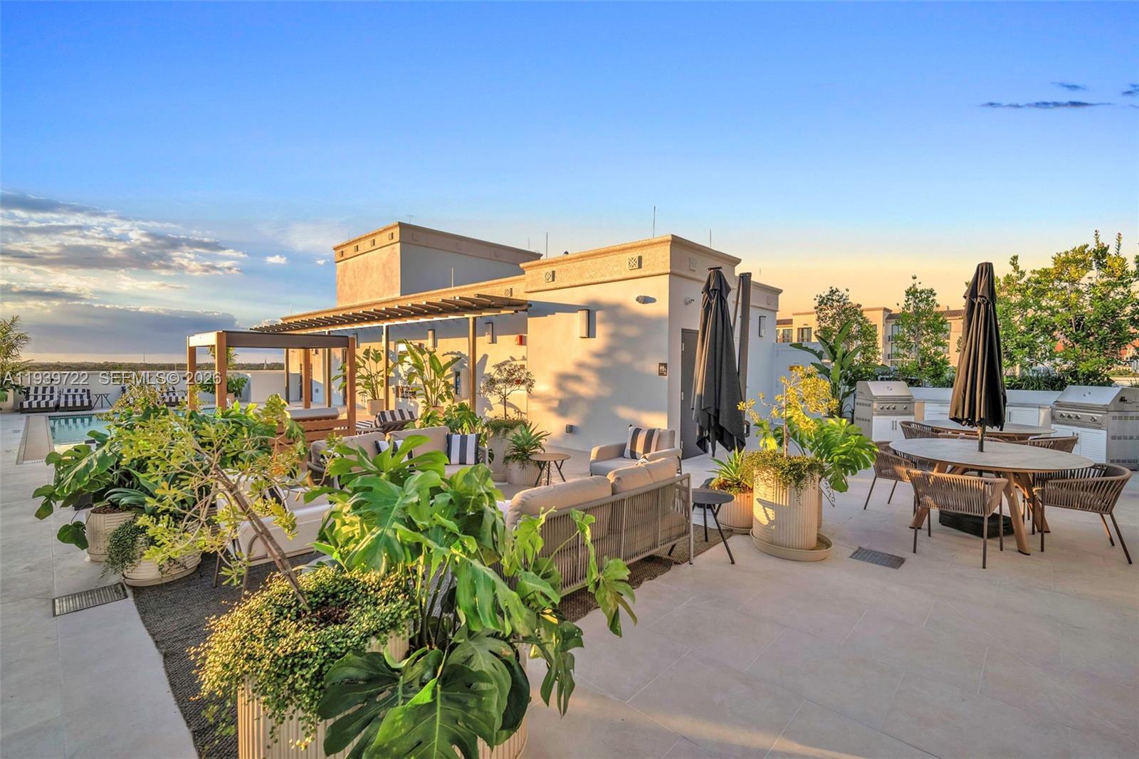 4220 Laguna St #505 Coral Gables, FL 33146