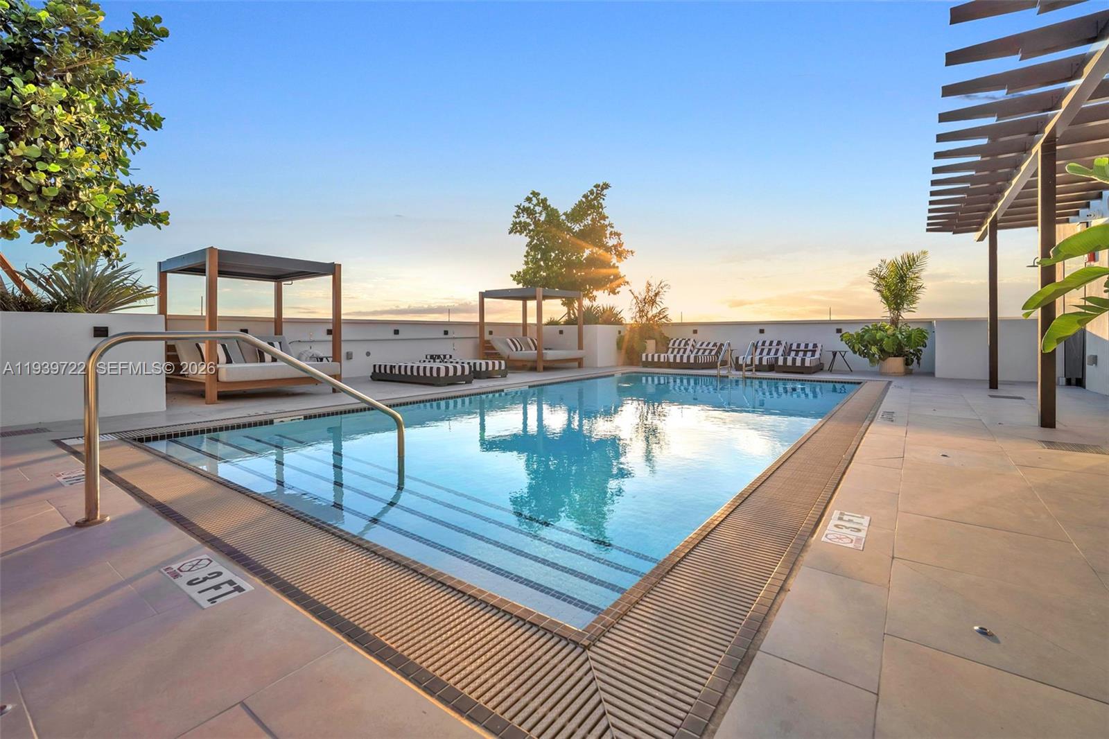 4220 Laguna St #505 Coral Gables, FL 33146