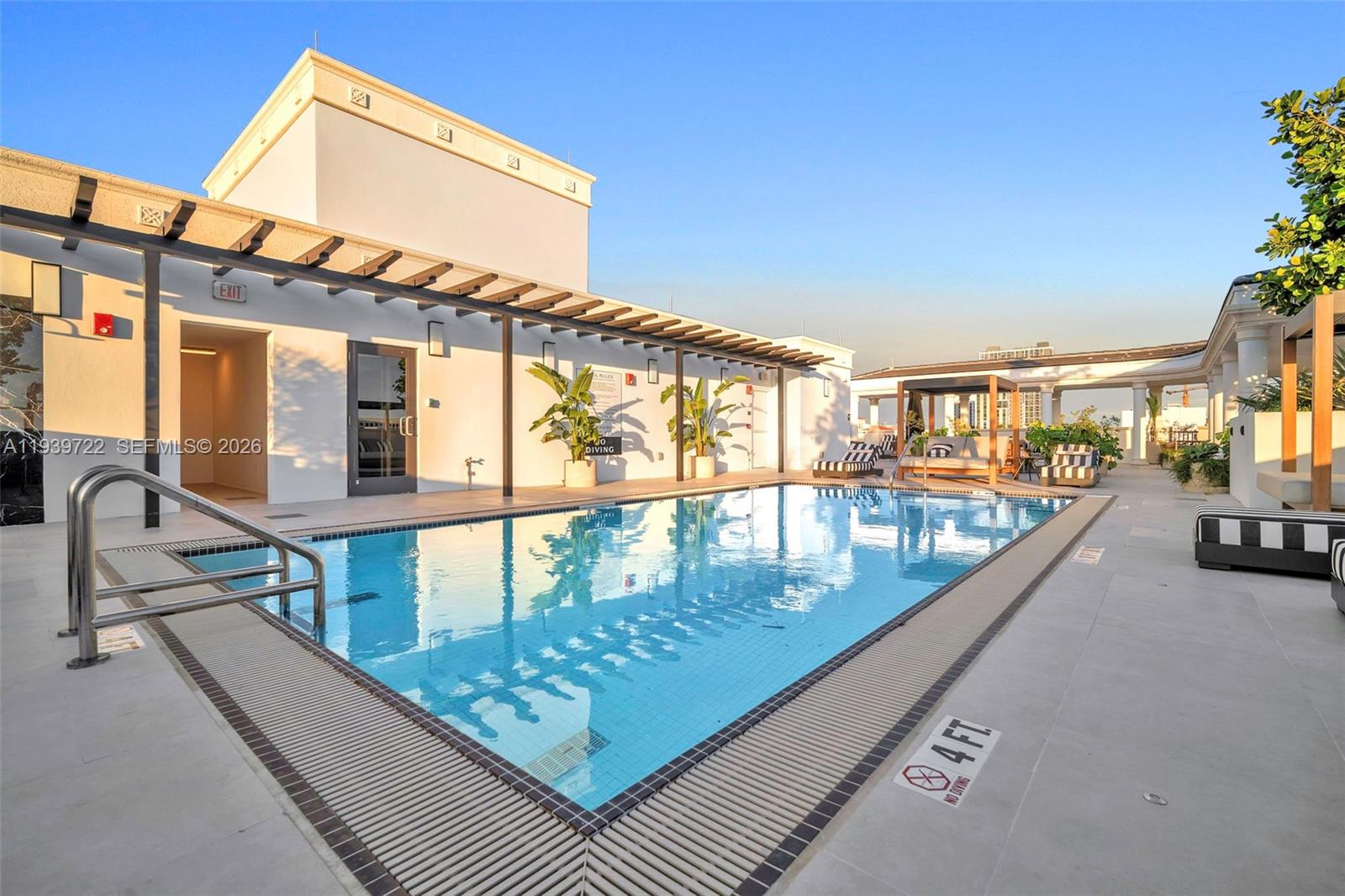 4220 Laguna St #505 Coral Gables, FL 33146