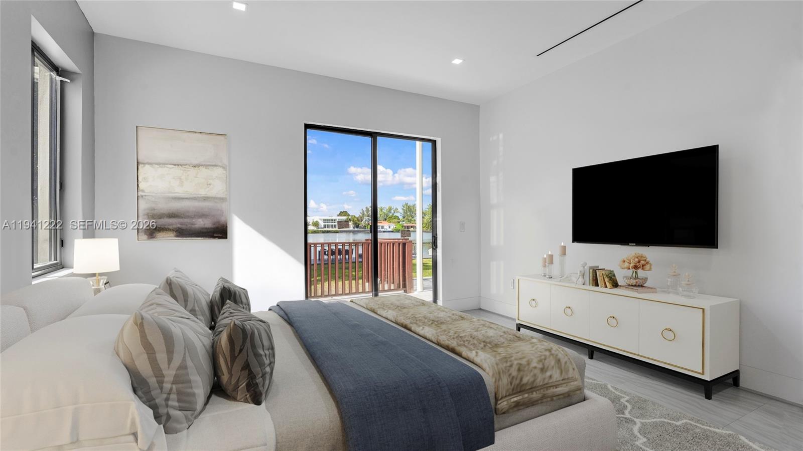 19600 NE 26th Ave Miami, FL 33180