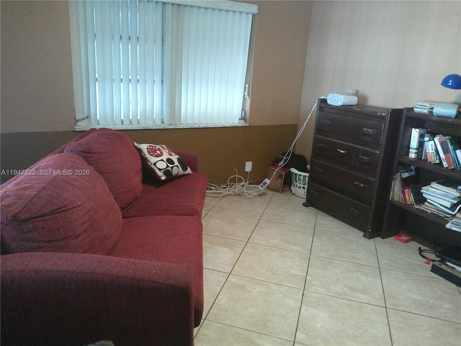 7422 NW 70th Ave Tamarac, FL 33321