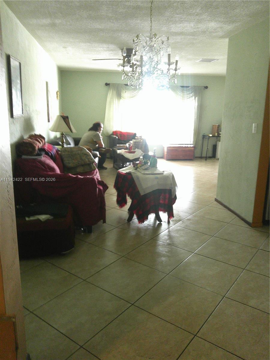 7422 NW 70th Ave Tamarac, FL 33321