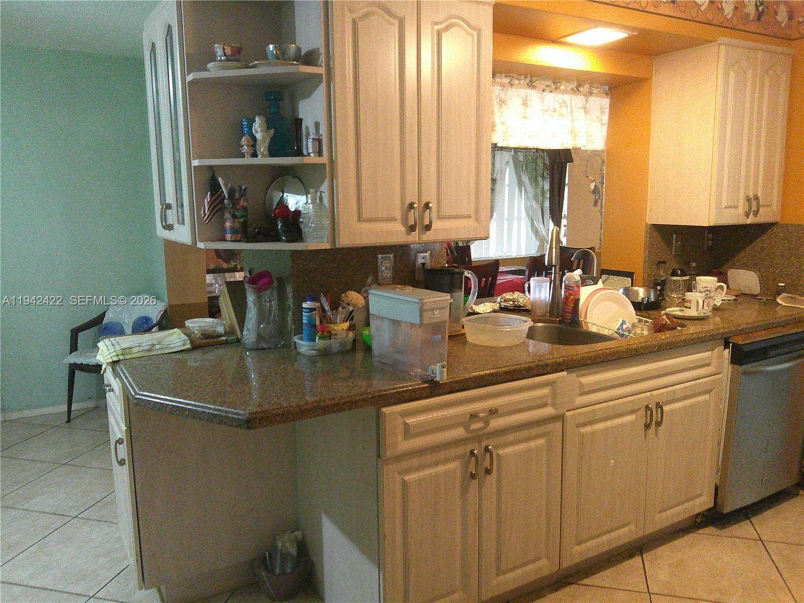 7422 NW 70th Ave Tamarac, FL 33321