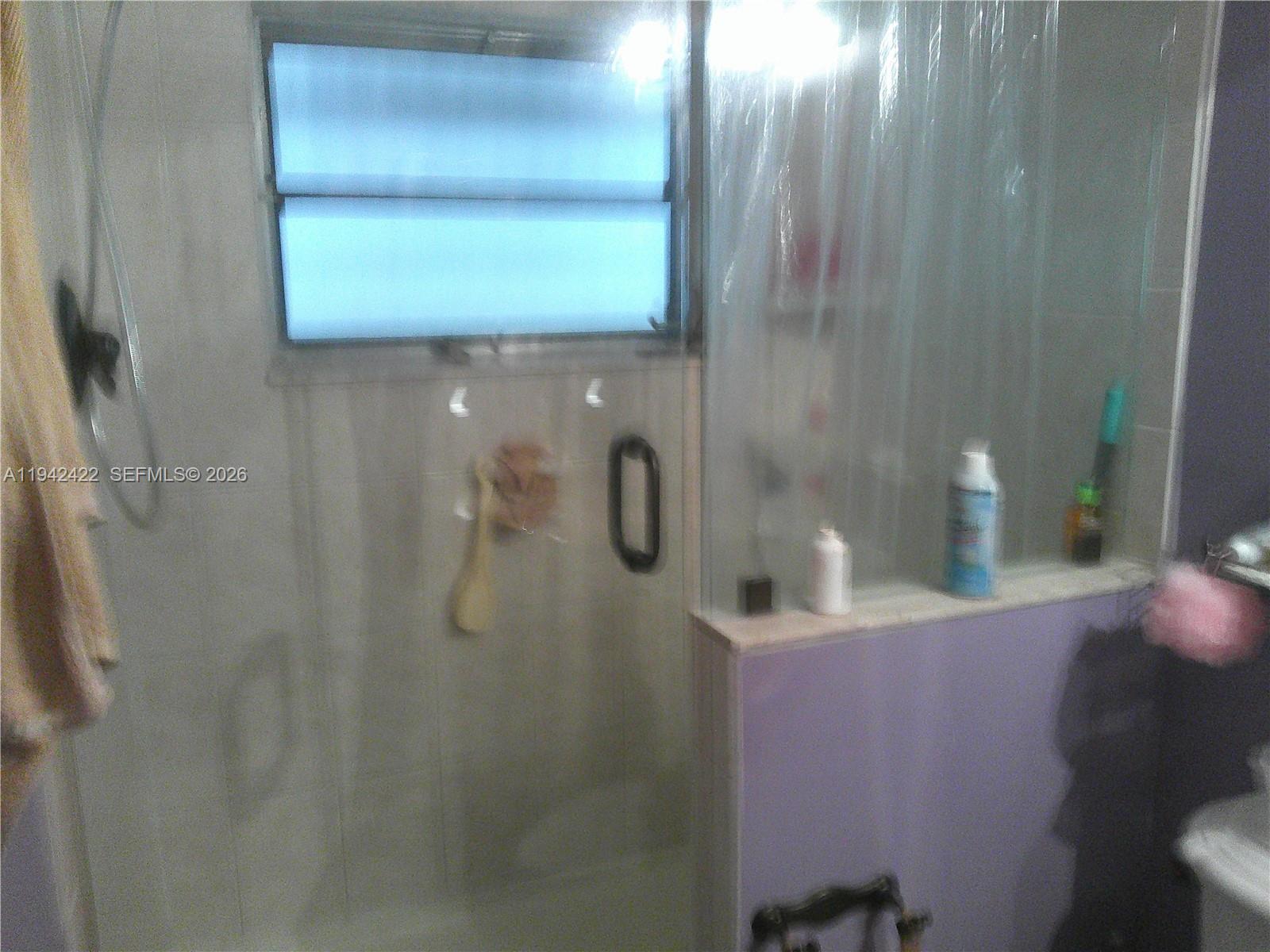 7422 NW 70th Ave Tamarac, FL 33321