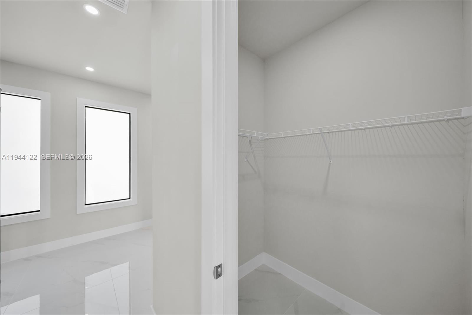 2913 14th W Lehigh Acres, FL 33971