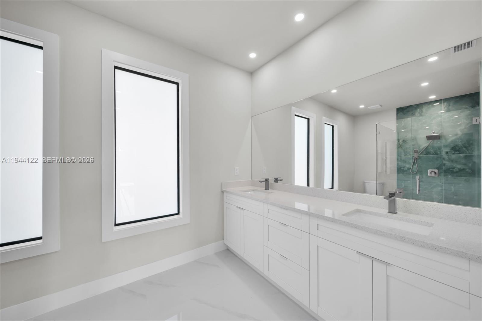 2913 14th W Lehigh Acres, FL 33971