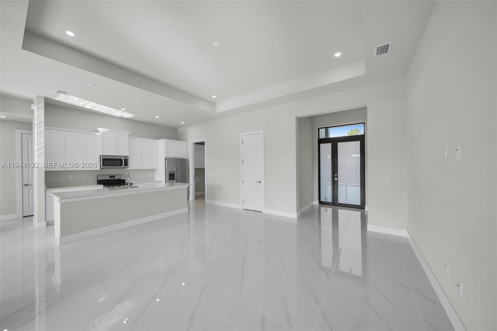 2913 14th W Lehigh Acres, FL 33971