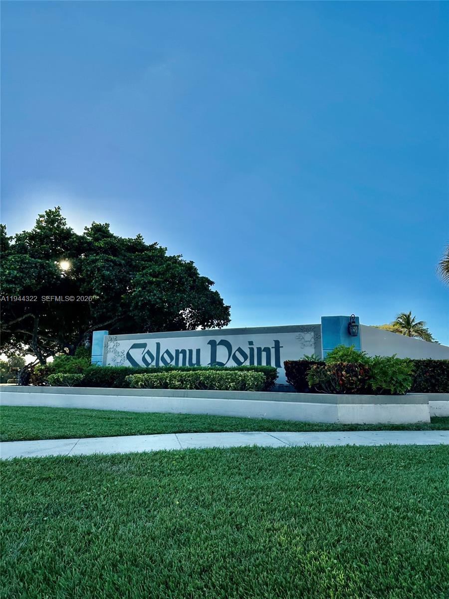 1000 Colony Pt Cir #303