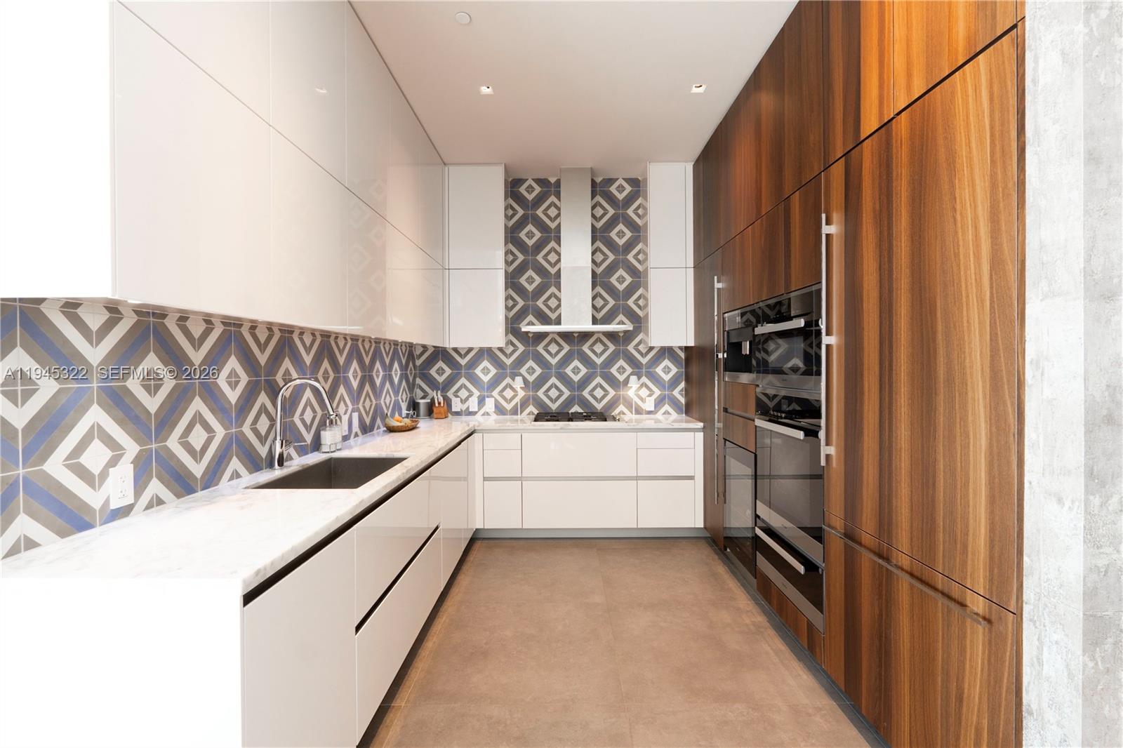 2675 S Bayshore Dr #603S Miami, FL 33133