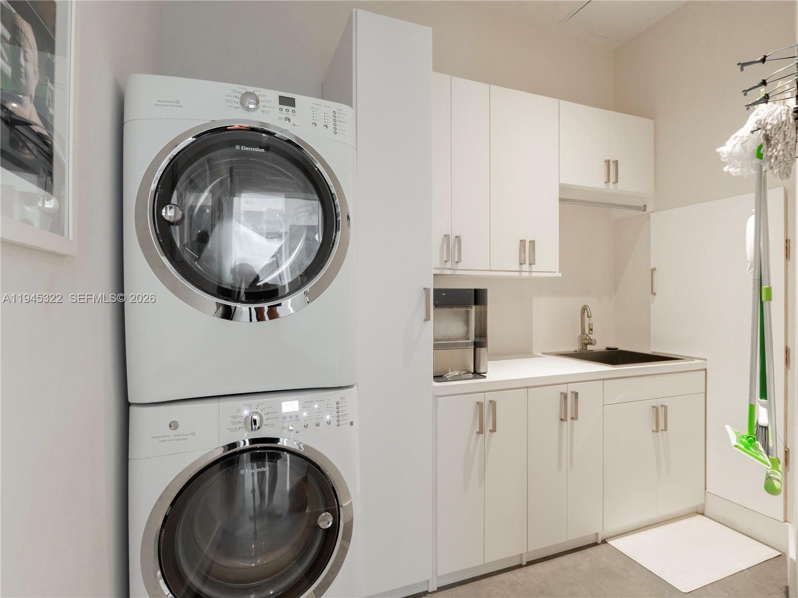 2675 S Bayshore Dr #603S Miami, FL 33133