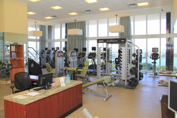 50 Biscayne Blvd #705 Miami, FL 33132