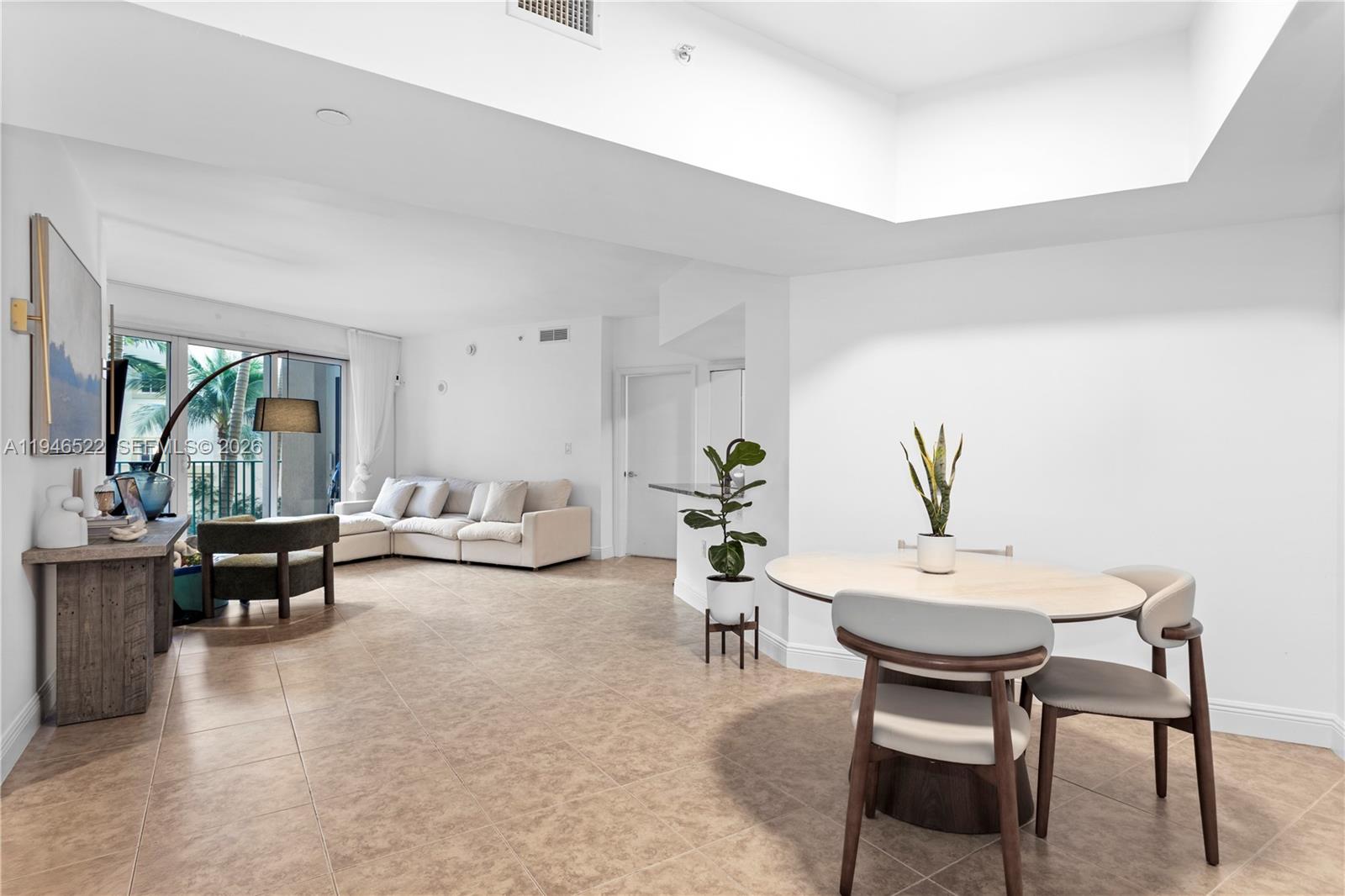 19900 E Country Clb Dr #216