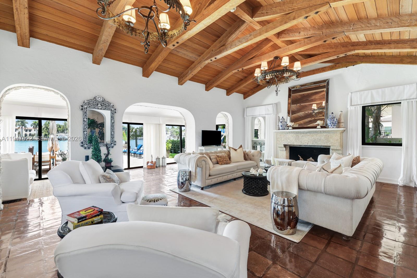 56 S Hibiscus Dr Miami Beach, FL 33139