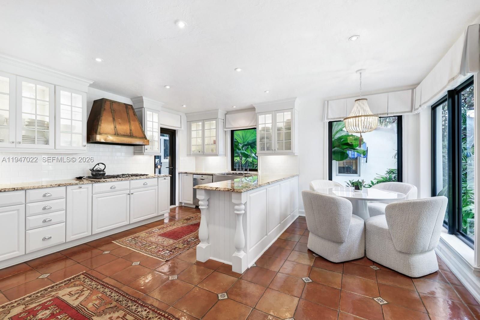 56 S Hibiscus Dr Miami Beach, FL 33139