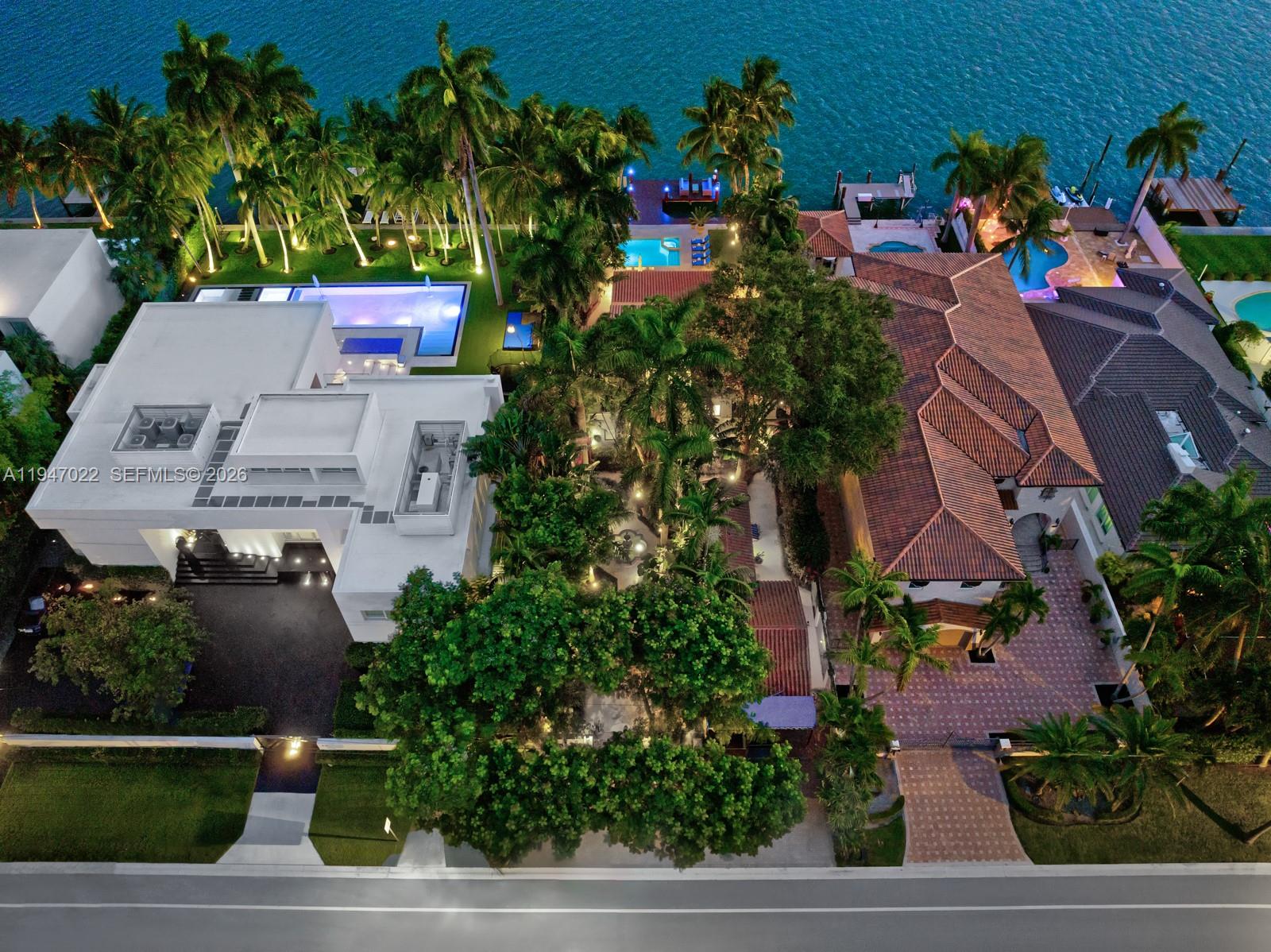 56 S Hibiscus Dr Miami Beach, FL 33139