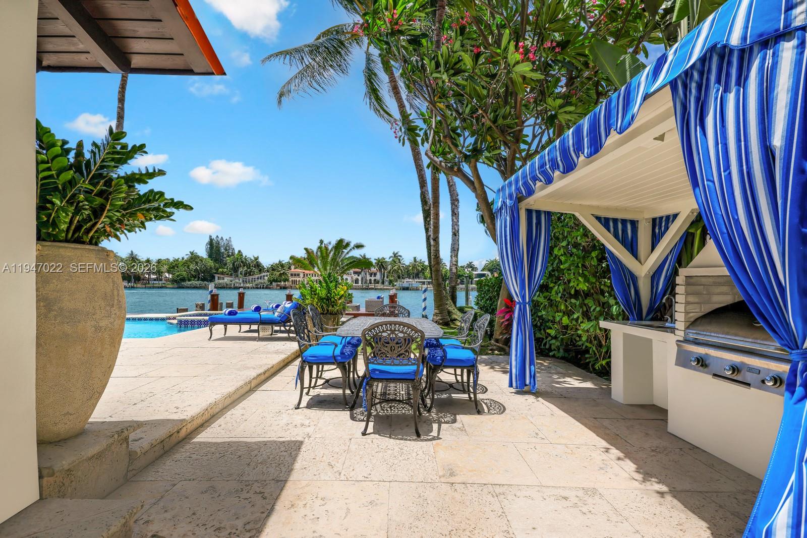 56 S Hibiscus Dr Miami Beach, FL 33139