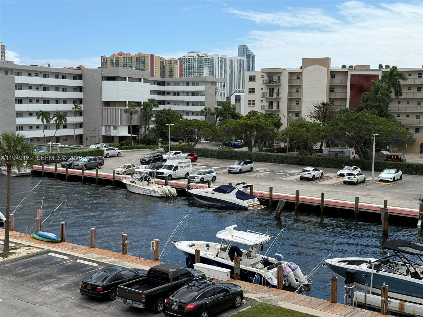 3860 NE 170th St #412 North Miami Beach, FL 33160